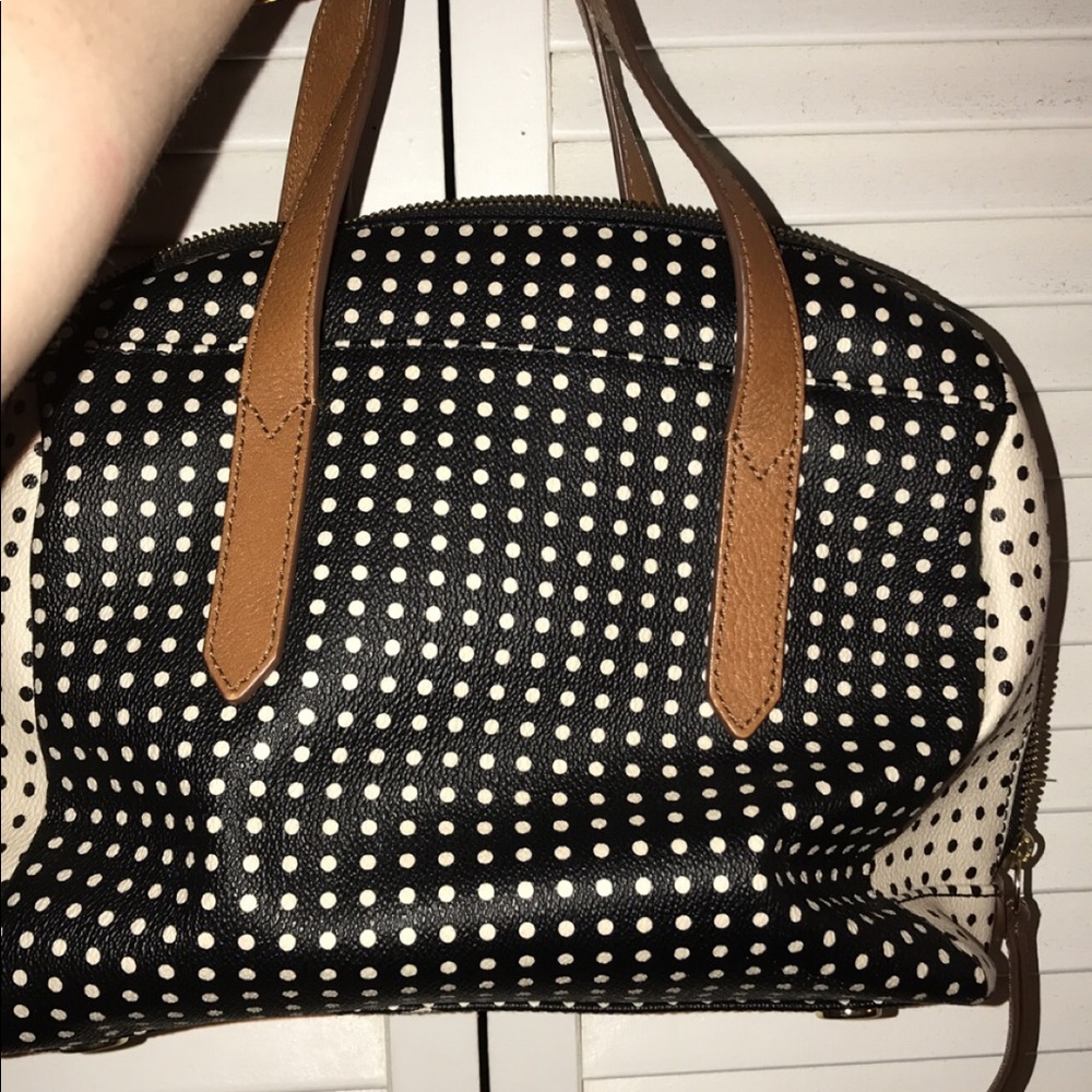 Make me an offer!! Fossil authentic Satchel!